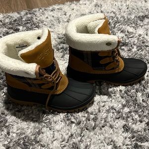 STQ duck boots